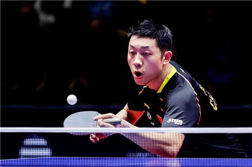 投下震撼弹 投下震撼弹