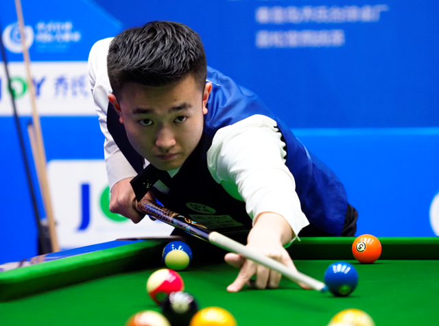 场与不在场 场与不在场