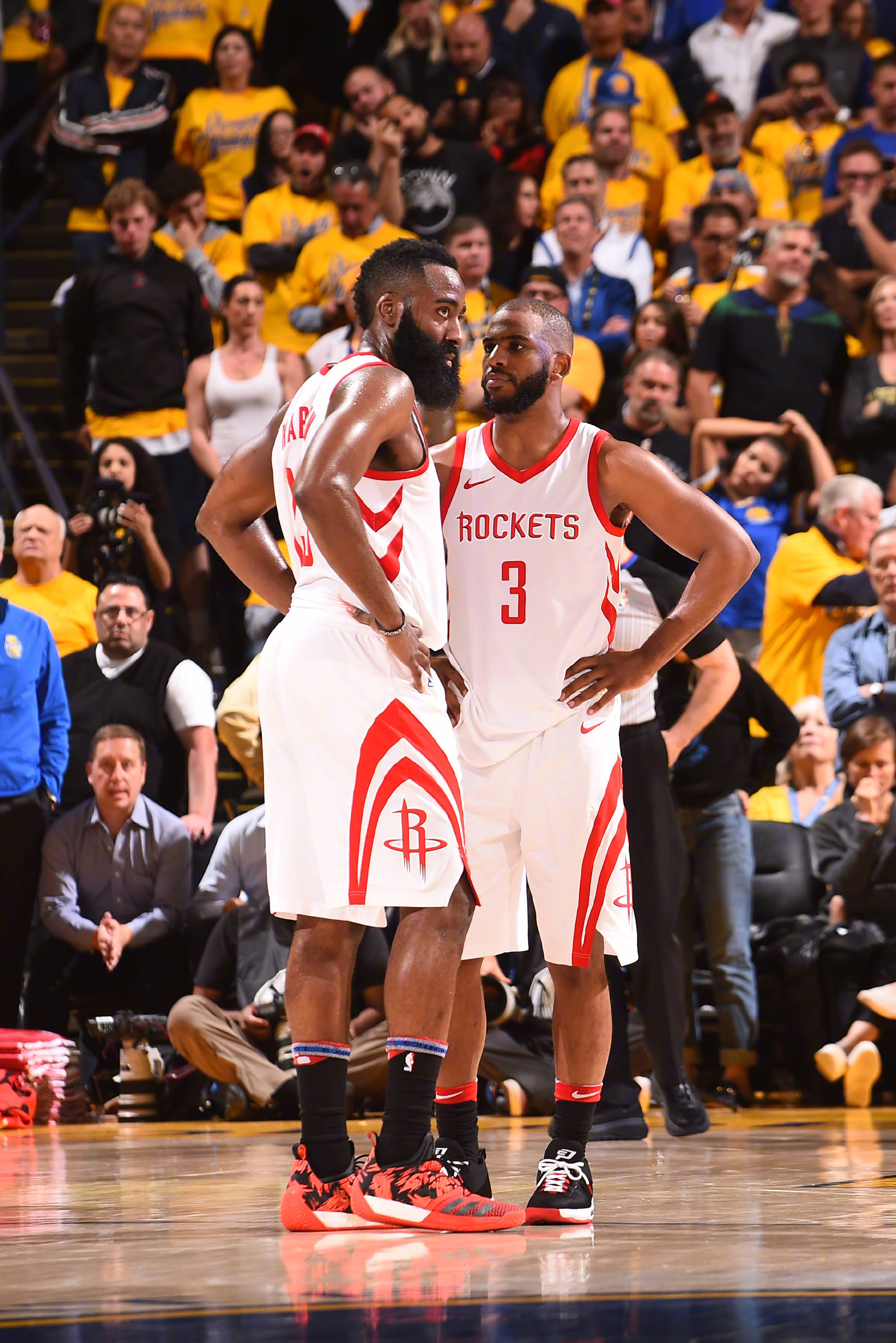 多半落在杰 多半落在杰